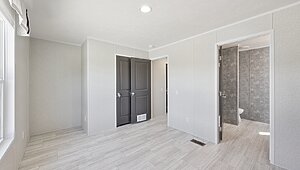 Cavco Community / Clover 16663F Bedroom 149995