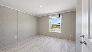 Cavco Community / Aster 16602F Bedroom 150033