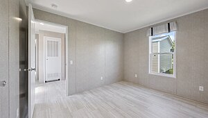 Cavco Community / Aster 16602F Bedroom 150035