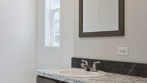 Cavco Community / Aster 16602F Bathroom 150041