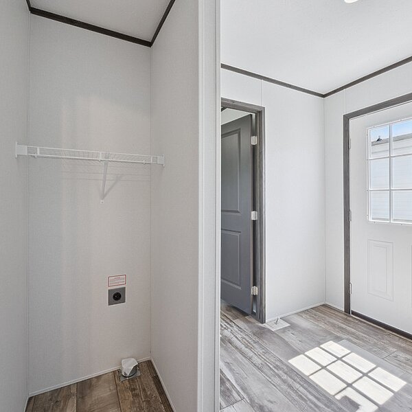 Cavco Community / Dalia 16562F Interior 132482