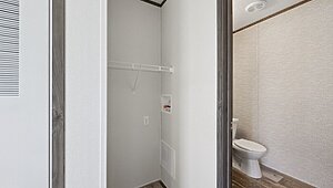 Cavco Community / Dalia 16562F Bedroom 150072