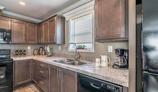 Lifestyle / Avon Park 24482E Kitchen 49873