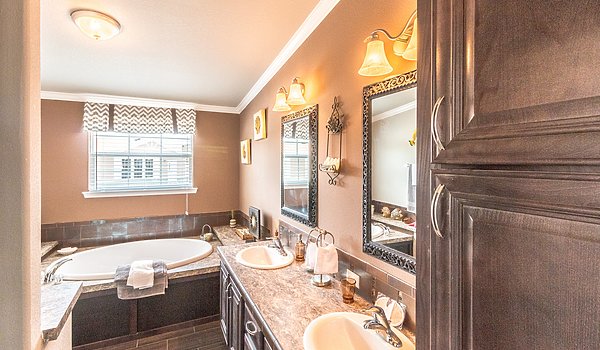 Vista Ridge / The Hacienda 320VR41604A Bathroom 51161