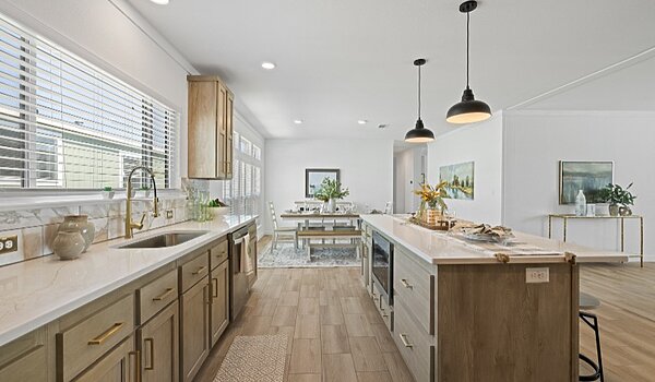 Luxe Haven / The Luxe Haven III 320FT32764A Kitchen 139769