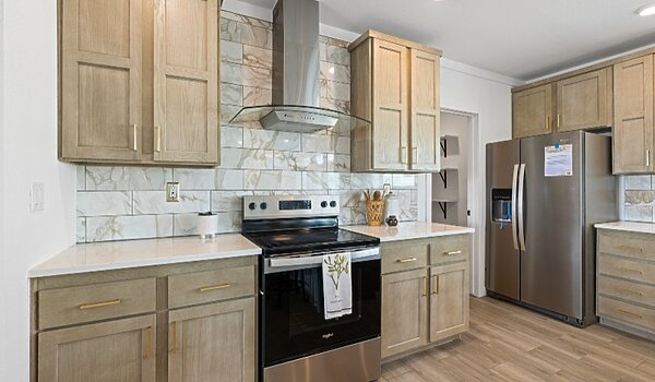 Luxe Haven / The Luxe Haven III 320FT32764A Kitchen 139771