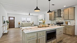 Luxe Haven / The Luxe Haven 320FT32724A Kitchen 139790
