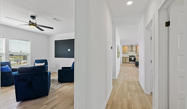 Luxe Haven / The Luxe Haven 320FT32724A Interior 139803