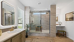 Luxe Haven / The Luxe Haven 320FT32724A Bathroom 139816