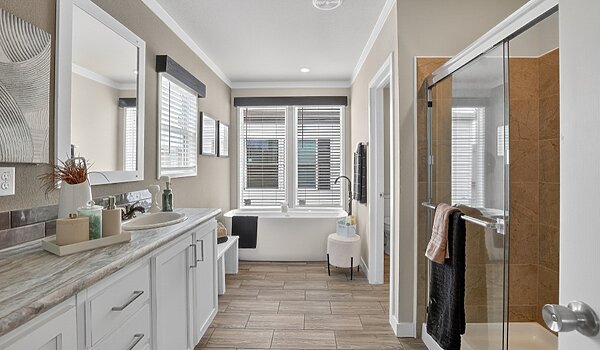 Sundance / The Sundance II 320FT32684A Bathroom 139943