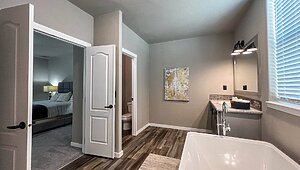 5000 Series / The Timber Ridge Elite 42684A Bathroom 118681