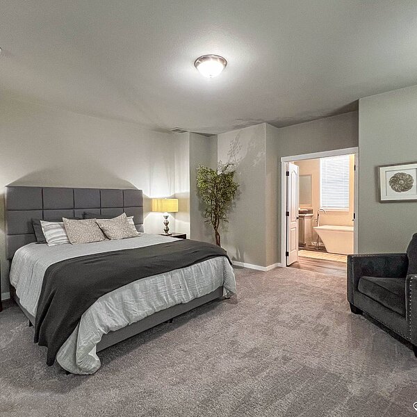 5000 Series / The Timber Ridge Elite 42684A Bedroom 118676