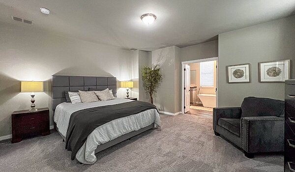 5000 Series / The Timber Ridge Elite 42684A Bedroom 118676