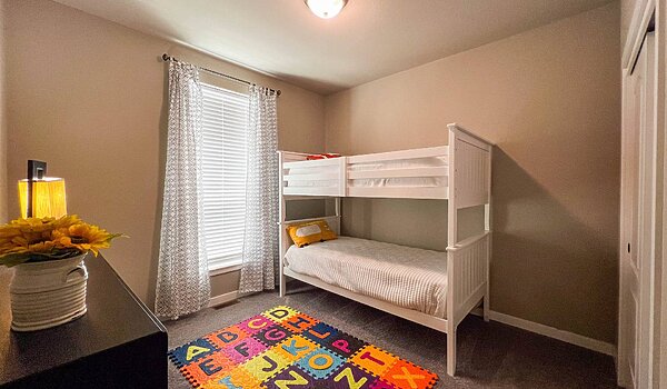 5000 Series / The Timber Ridge Elite 42684A Bedroom 118680