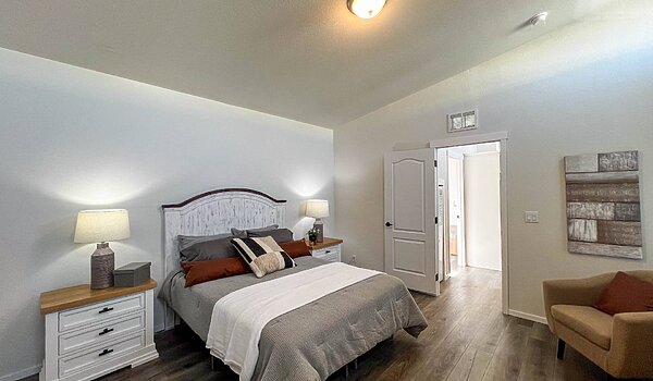 Palm Harbor / The Loft HD1576 Bedroom 118692
