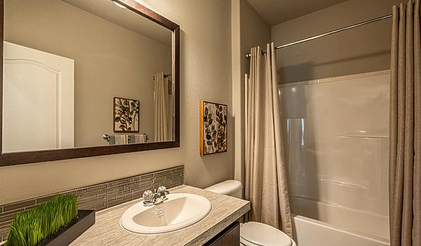 Palm Harbor / The Secret Cove HD28603C Bathroom 43936