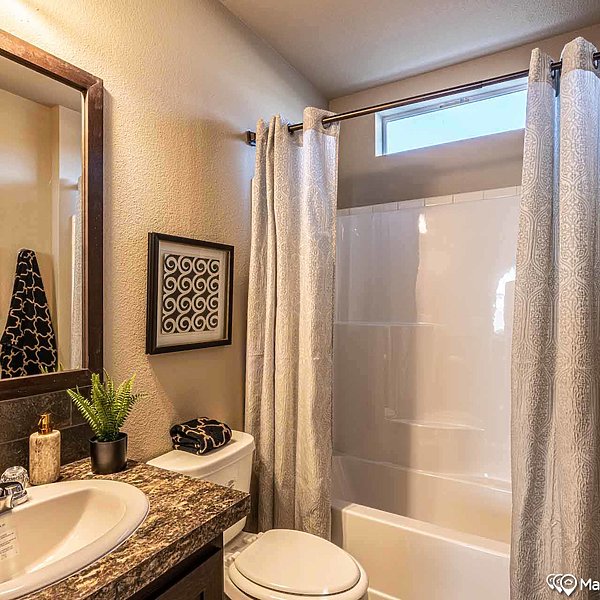 Palm Harbor / The Mary’s Peak 28603A Bathroom 43799