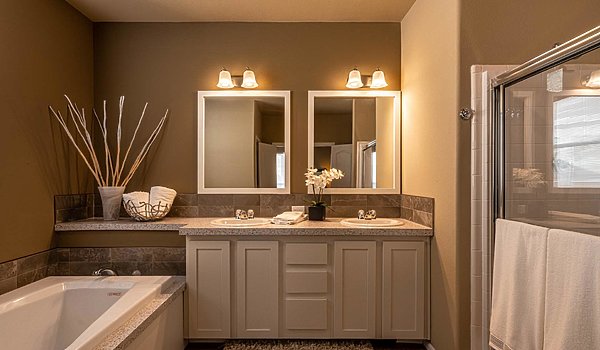 Palm Harbor / The Winchester Bay HD3068 Bathroom 43522