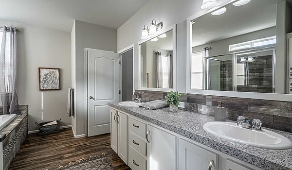 Palm Harbor / The Diamond Peak HD30603D Bathroom 43725