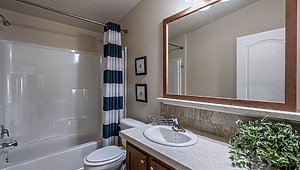 400 Series / The River Front 28523A Bathroom 43897
