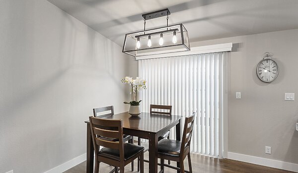 400 Series / The Santiam N4P60S14 Interior 125285