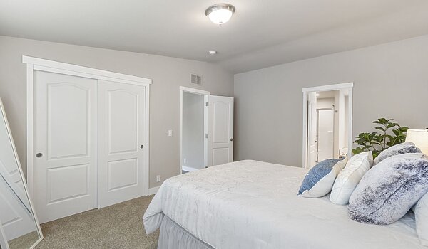 400 Series / The Santiam N4P60S14 Interior 125288