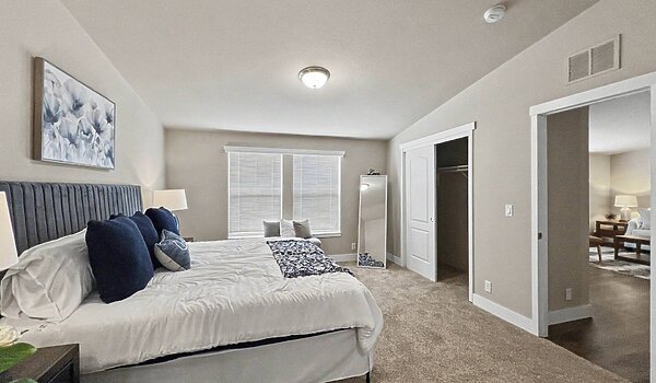 400 Series / The Santiam 28603C Bedroom 131085