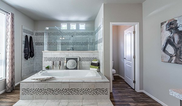 Palm Harbor / The Sparks Castle HD-2970 Bathroom 45921