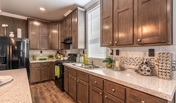 Palm Harbor / The Sparks Castle HD-2970 Kitchen 45912