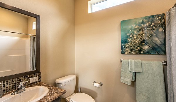 Palm Harbor / The American Freedom 14562A Bathroom 55827