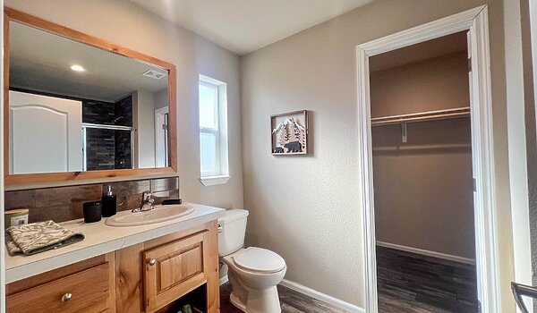 Siskiyou Series / Brook SI24362A Bathroom 103665