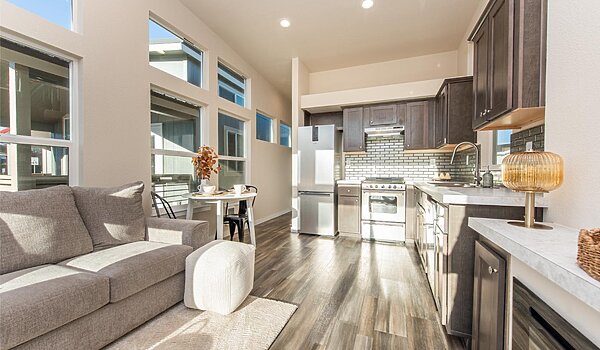 American Freedom Series / The Keystone AF14361K Interior 122927