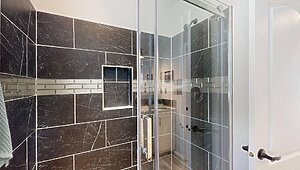 American Freedom Series / The Avanti PL15441V with In-Law Suite Bathroom 113896