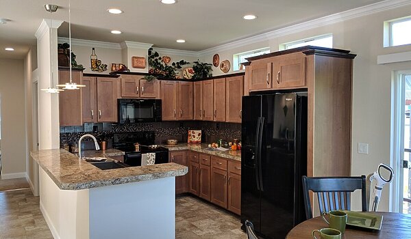American Dream Series / Lakeport 28523L Kitchen 115929