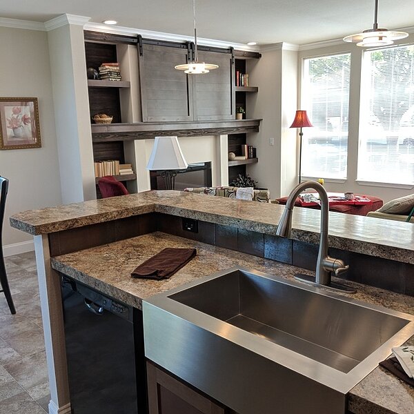 American Dream Series / Lakeport 28523L Kitchen 115930