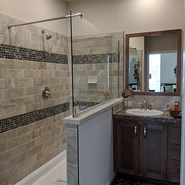 American Dream Series / Lakeport 28523L Bathroom 115933