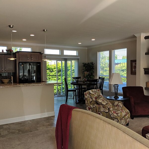 American Dream Series / Lakeport 28523L Interior 115932