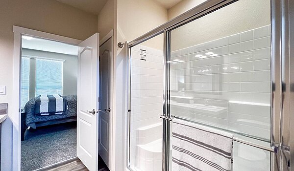 400 Series / The Canyon 4G27523C Bathroom 118746