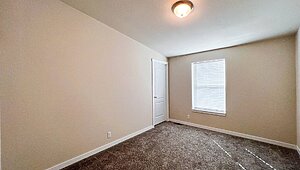 5000 Series / Yellowstone 42644A Bedroom 121064