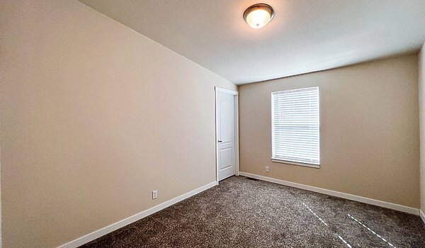 5000 Series / Yellowstone 42644A Bedroom 121064