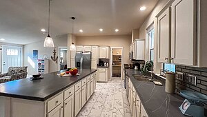 5000 Series / Yellowstone 42644A Kitchen 121055