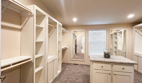 5000 Series / Yellowstone 42644A Utility 121068