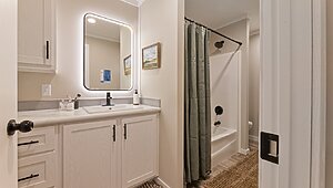 Alpha / Atmos 28603N Interior 125258