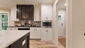 Alpha / Atmos 28603N Interior 125247