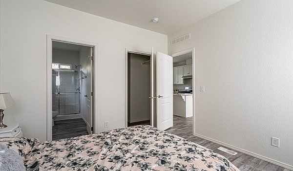 Amber Cove / K610CT Bedroom 81325