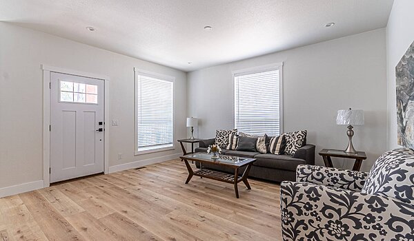 The Victory / M201J Interior 114608