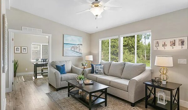 Amber Cove / K610J Interior 120582