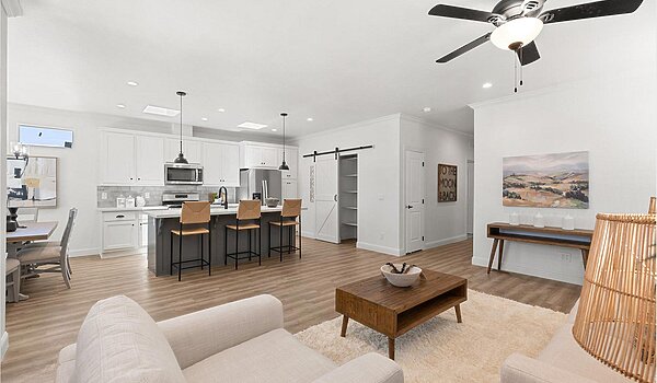 Sunset Ridge / K596J Interior 120644