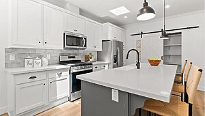 Sunset Ridge / K596J Interior 120647