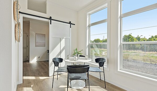 Altitude Series / Kritzer 2856H32A4A Interior 120732